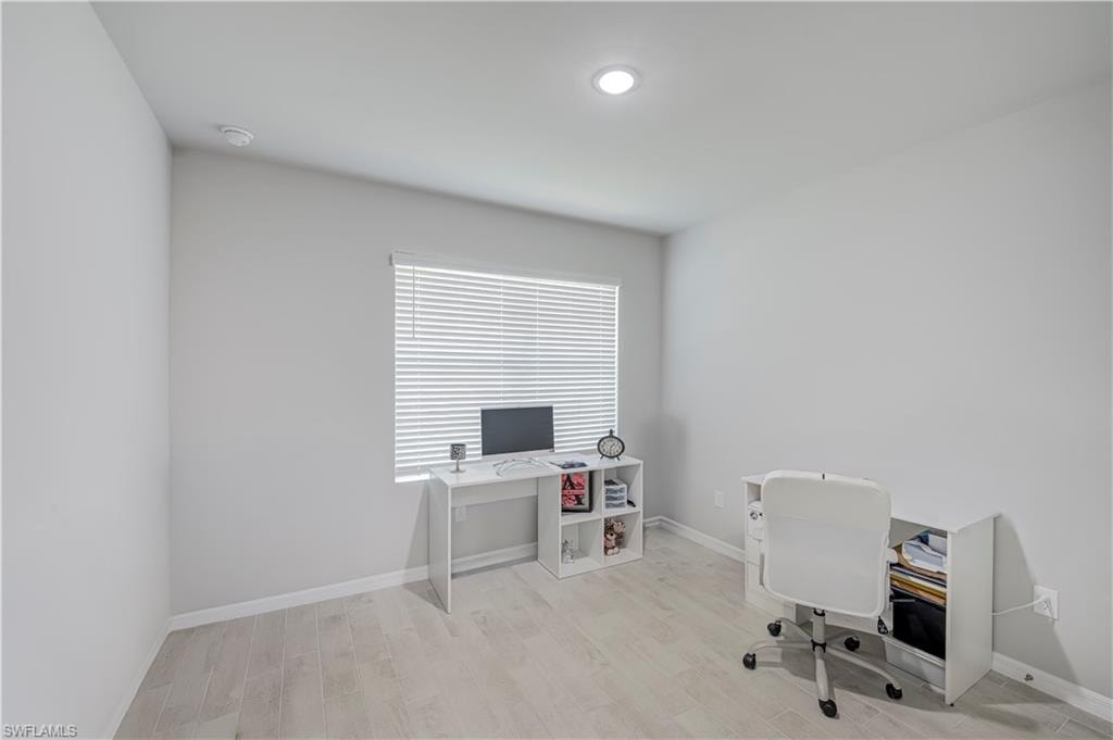 2949 Ernest WAY photo 23