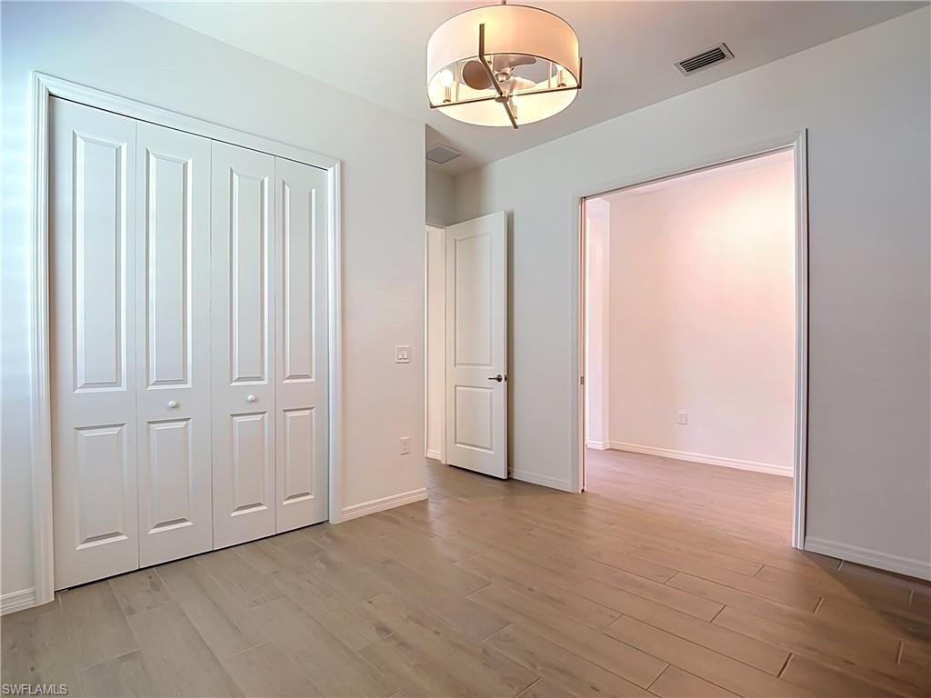 Bdrm4/Den/Flex w glass doors