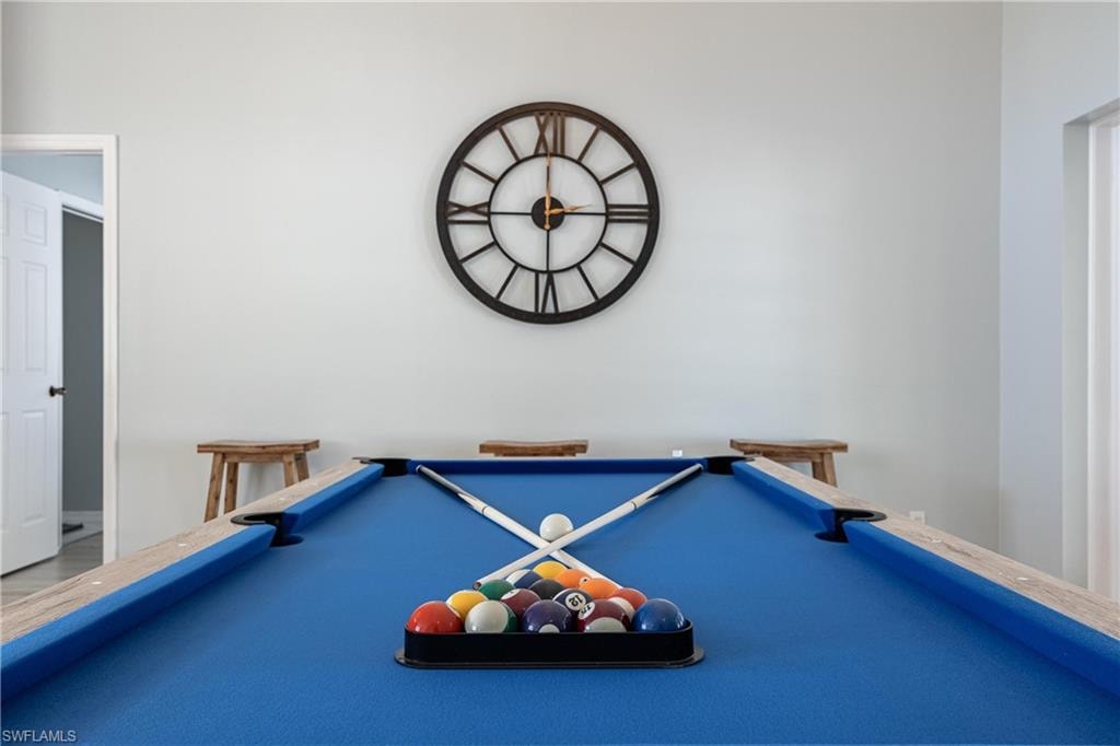 Playroom featuring billiards