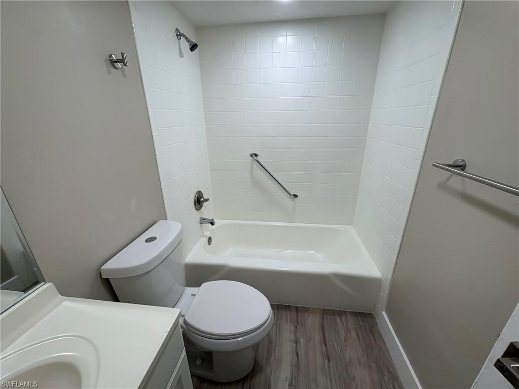 1740 Pine Valley DR 115 photo 18