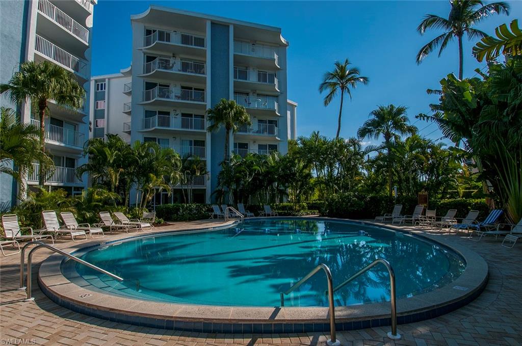 1300 Gulf Shore BLVD N 406 photo 23