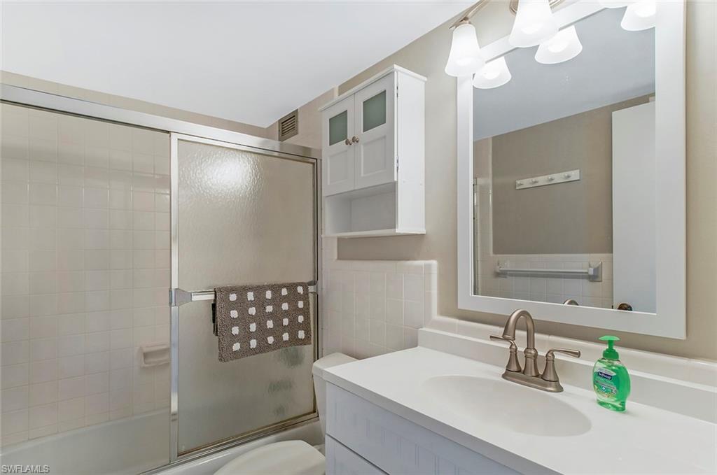 1300 Gulf Shore BLVD N 406 photo 10