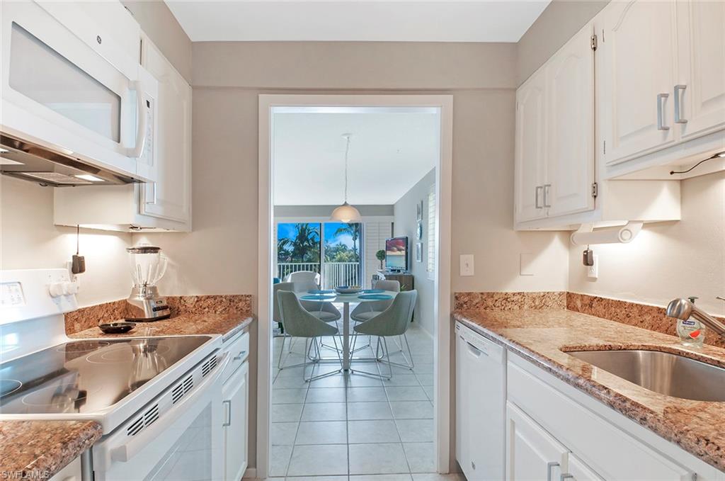 1300 Gulf Shore BLVD N 406 photo 14