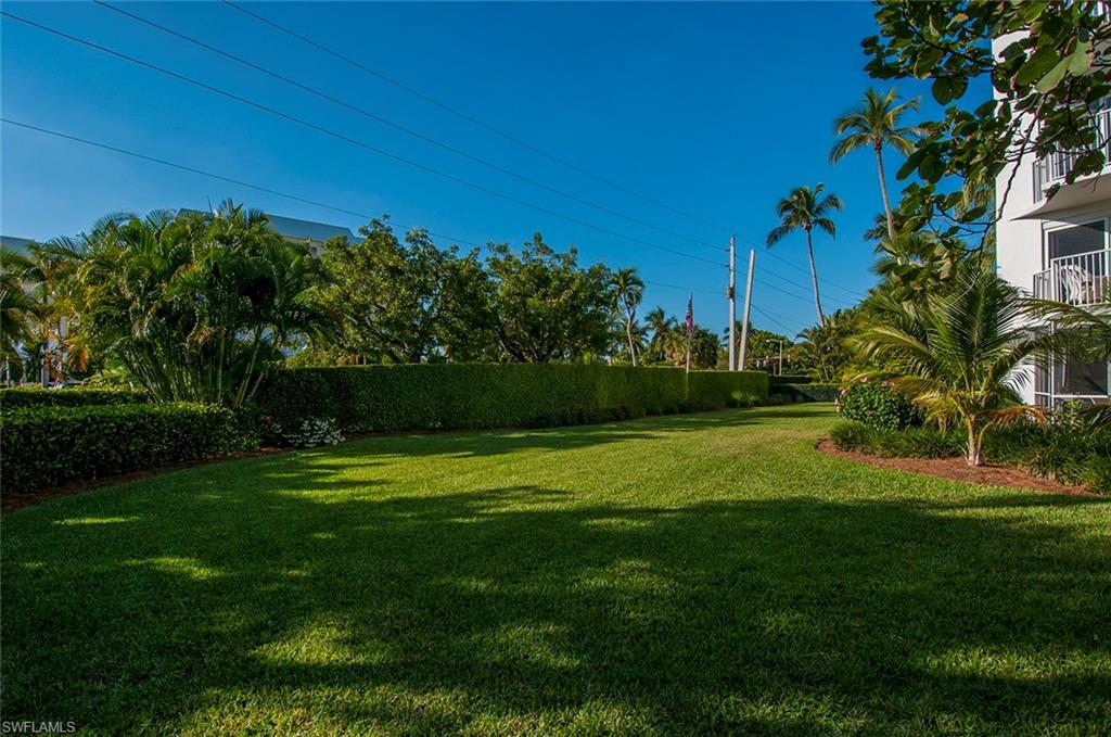1300 Gulf Shore BLVD N 406 photo 25