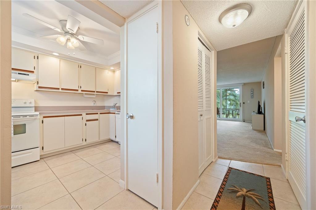 5959 Winkler RD 218 photo 9