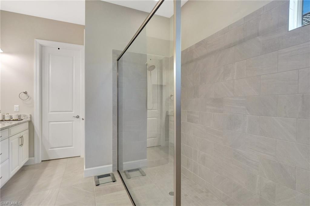Over-sized Step-in Shower