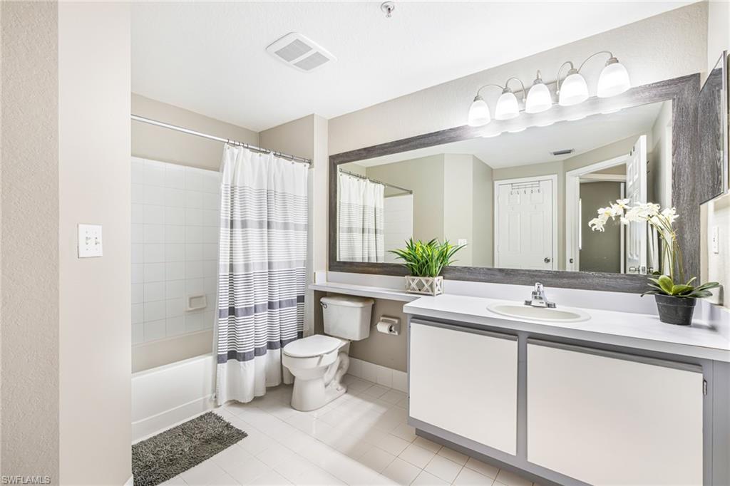 6481 Aragon WAY 305 photo 18