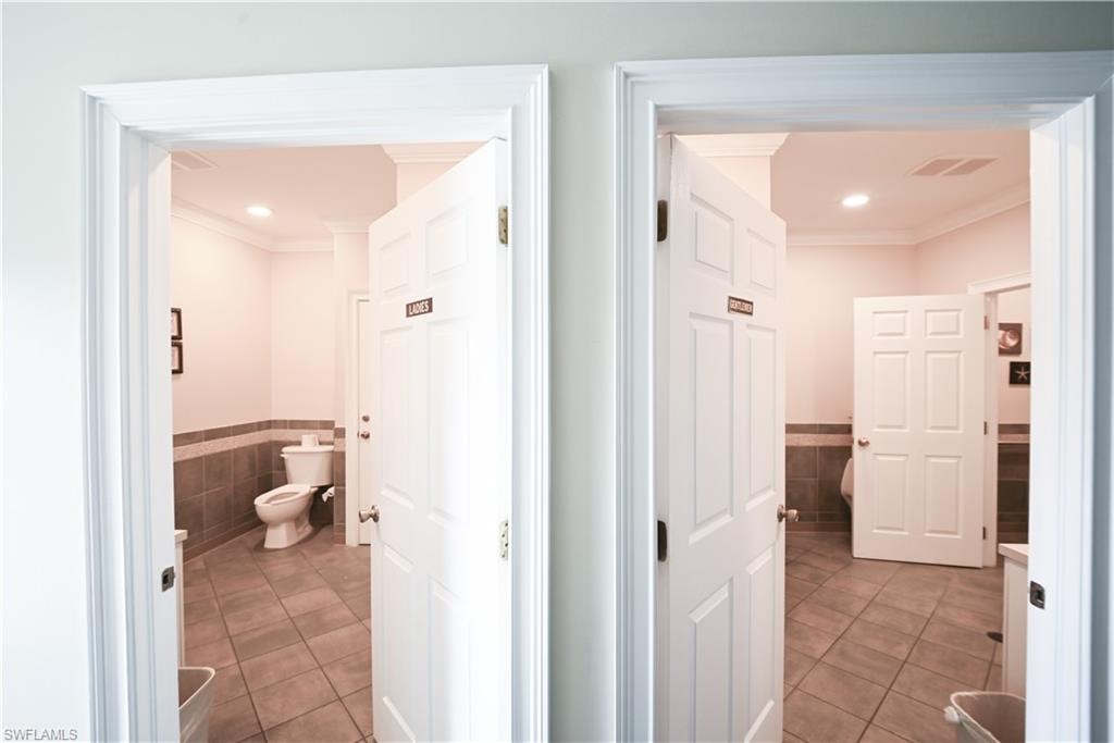 15449 Bellamar CIR 1221 photo 31