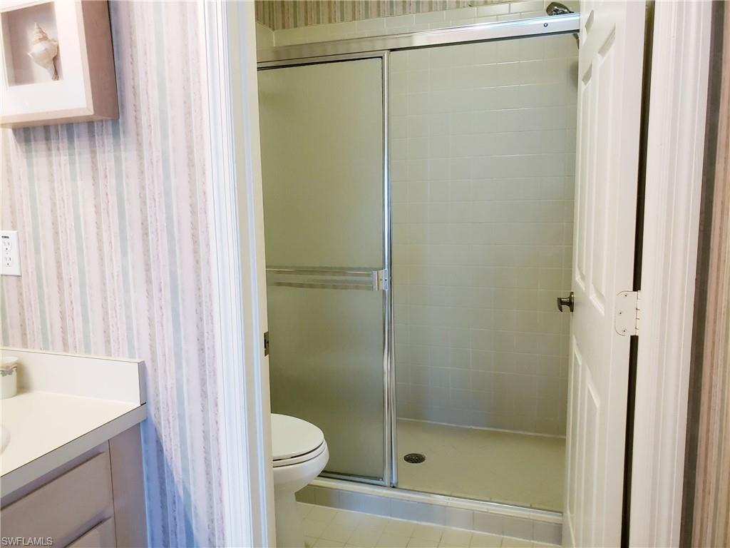 661 Wiggins Lake DR 201 photo 16