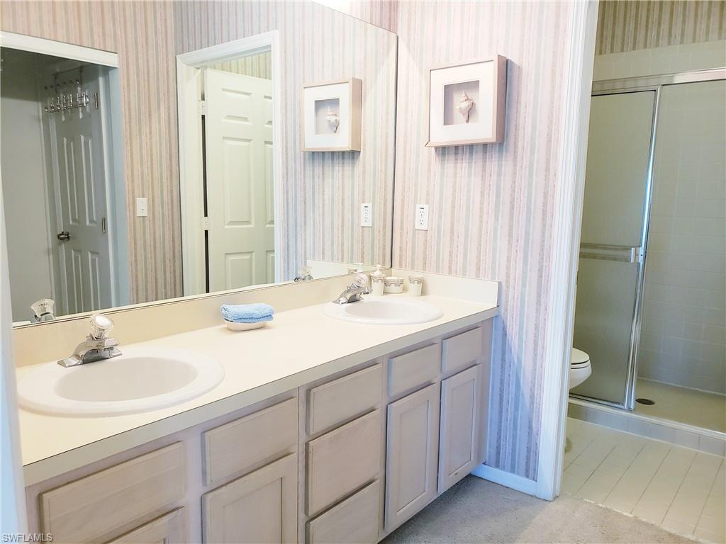 661 Wiggins Lake DR 201 photo 15