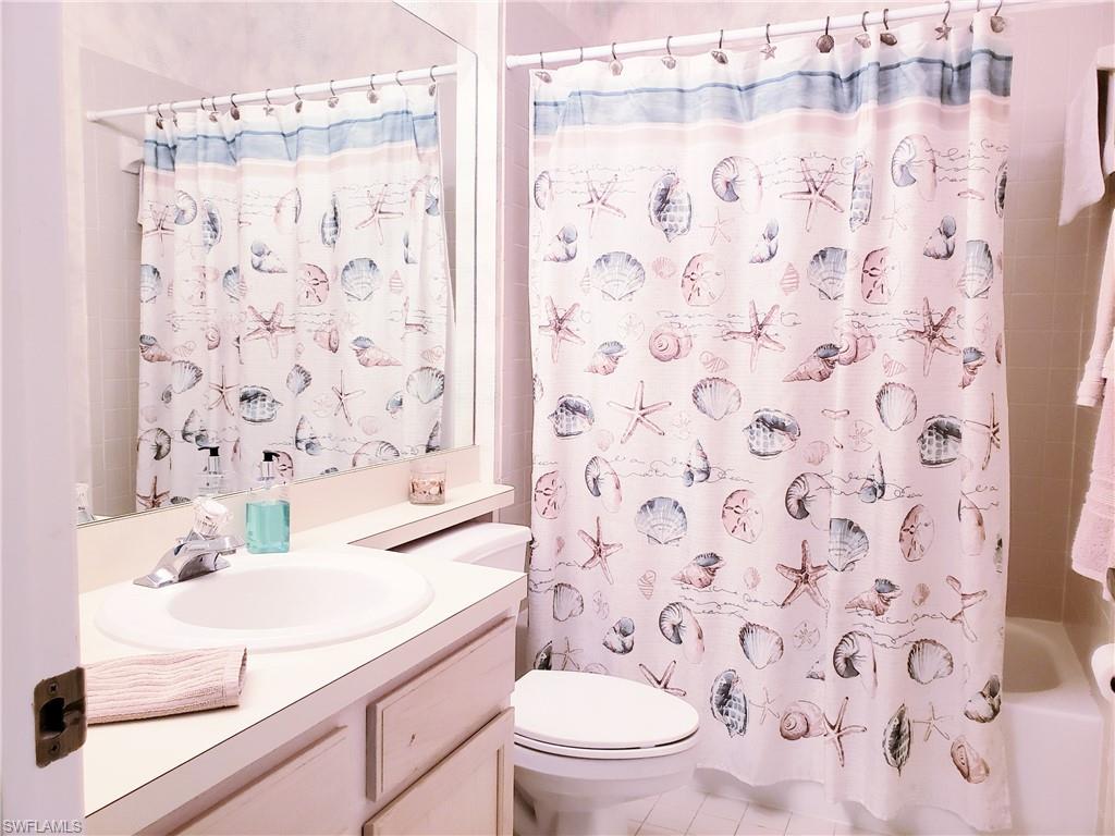 661 Wiggins Lake DR 201 photo 21