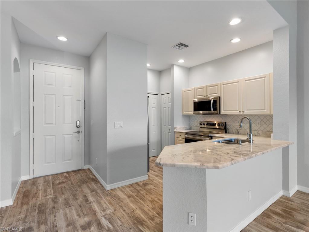 4231 Liron AVE 202 photo 10