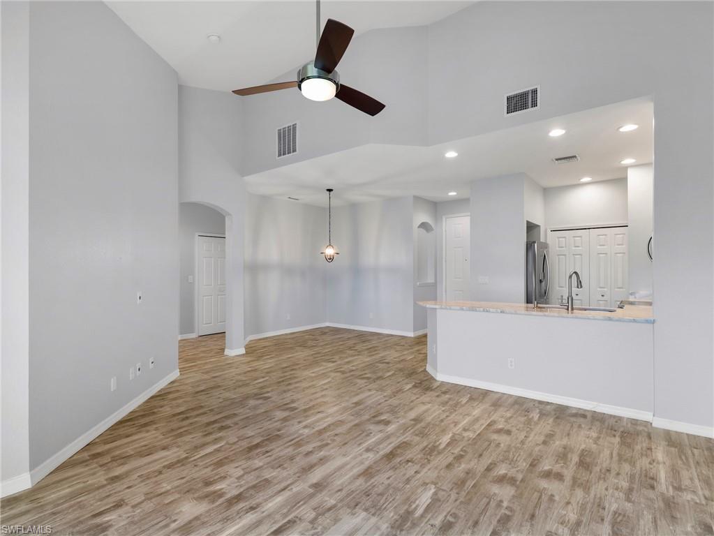 4231 Liron AVE 202 photo 11
