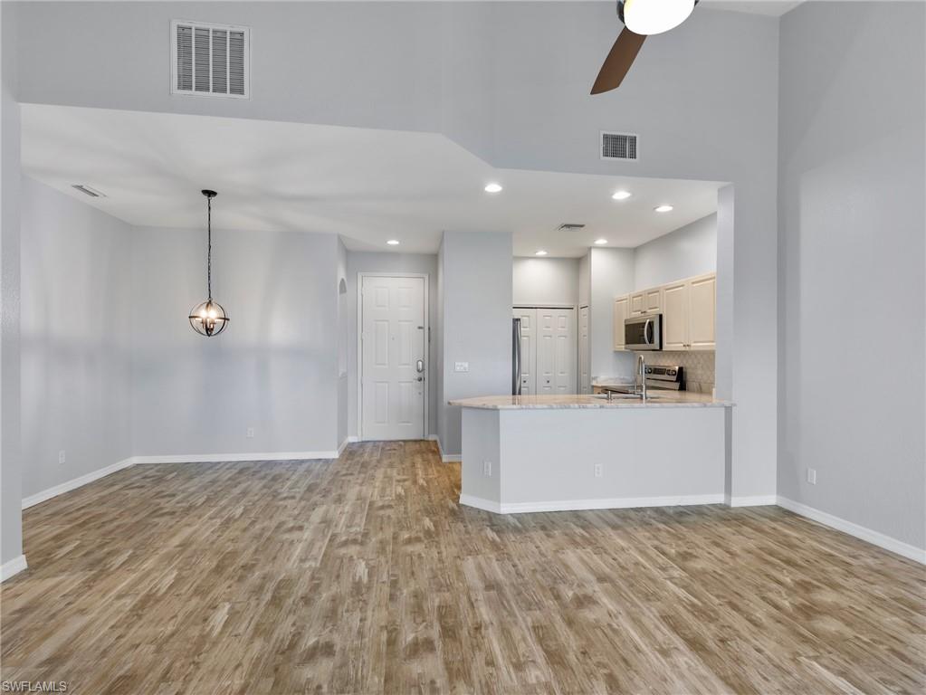 4231 Liron AVE 202 photo 8