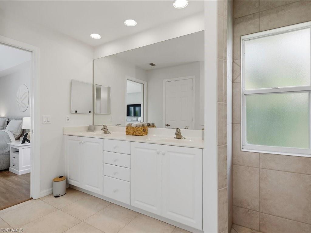 Primary bath