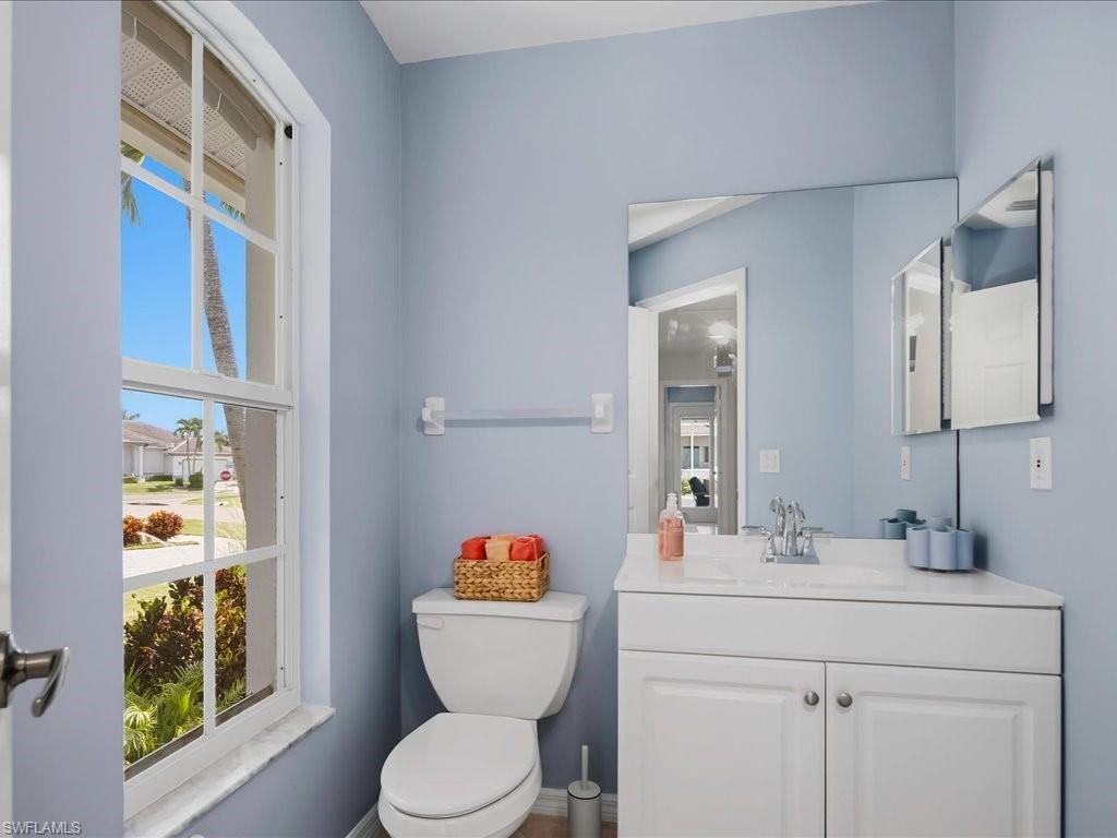 1/2 bath