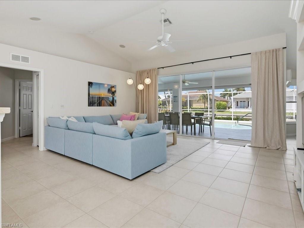 278 Bass CT photo 14