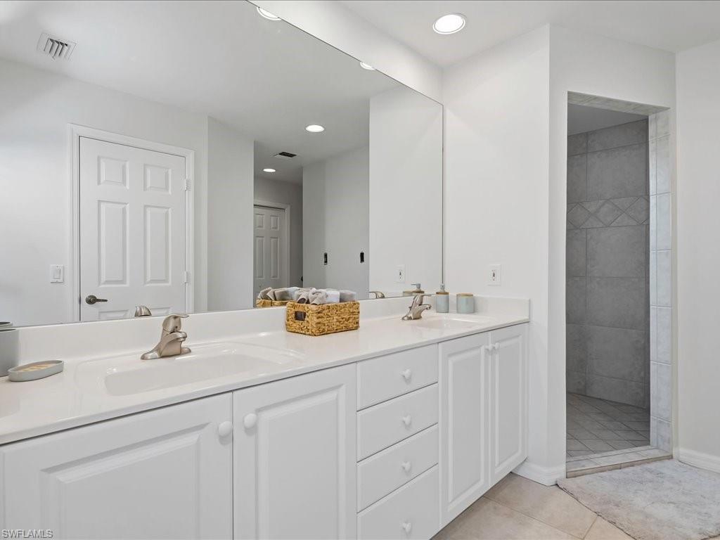 Primary bath