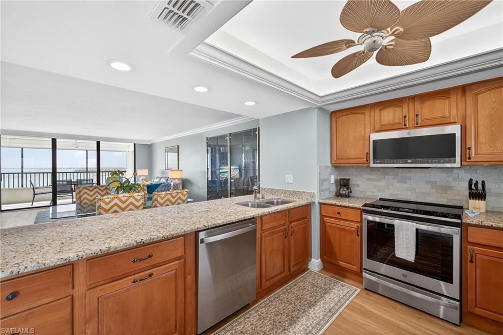 15021 Punta Rassa RD 801 photo 14