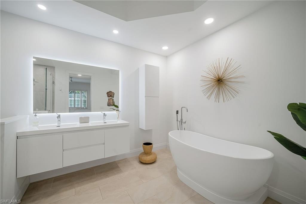 Floating vanity & soaking tub