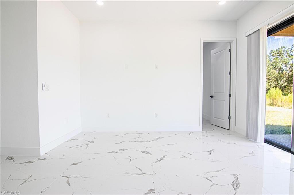 1834 Lindsay ST photo 13