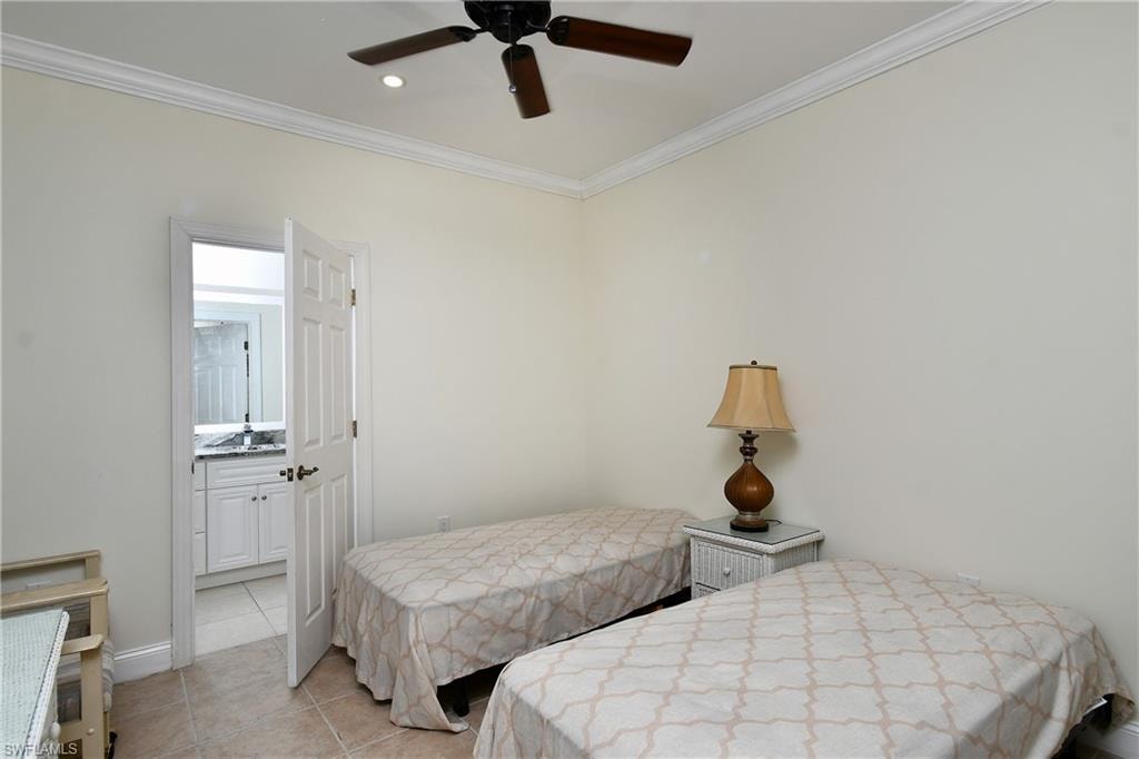 Crown molding and recessed lighting
