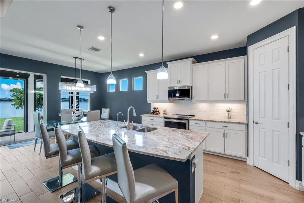 950 Stonewater Lake TER photo 8