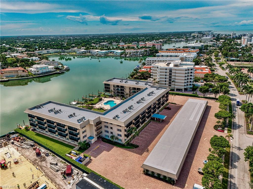 3200 Gulf Shore BLVD N 205