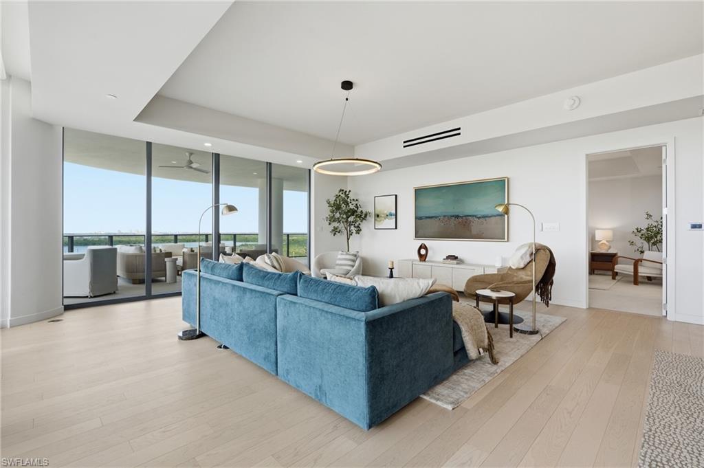 5100 Seagrass BLVD 306 photo 12