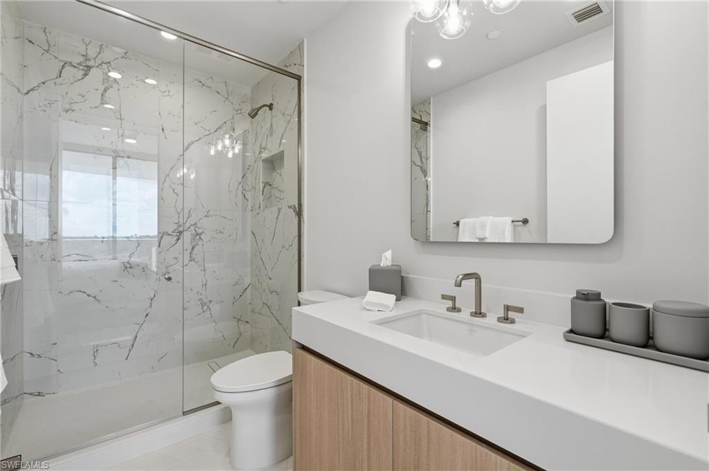 5100 Seagrass BLVD 306 photo 34