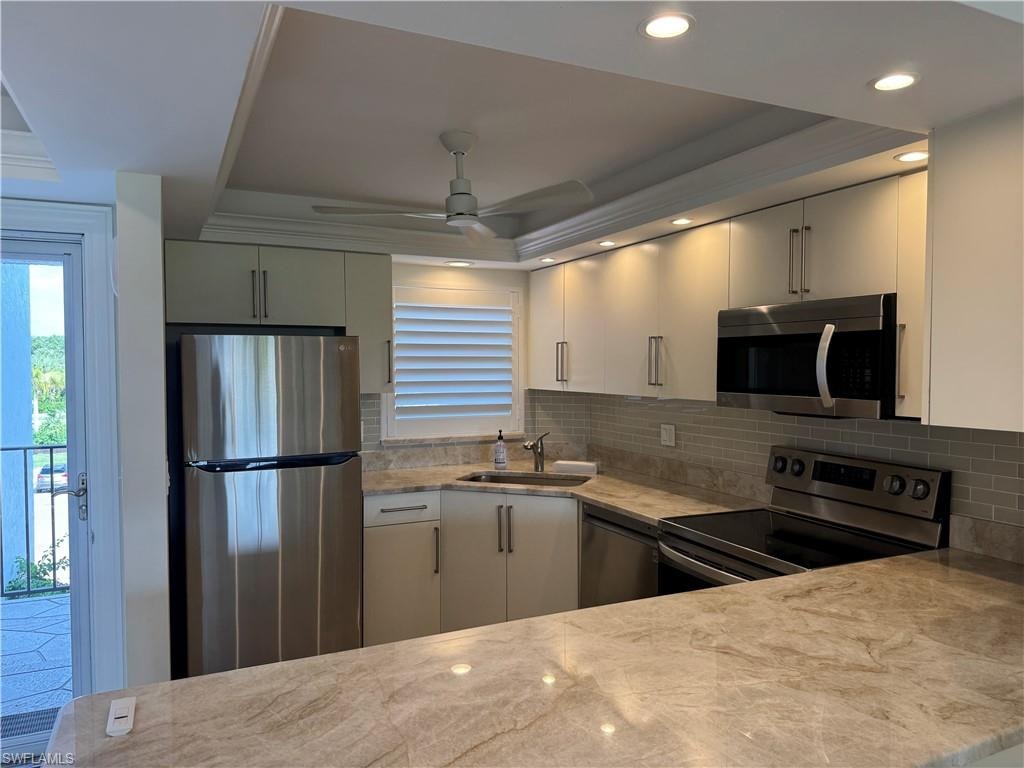 37 High Point CIR E 305 photo 16