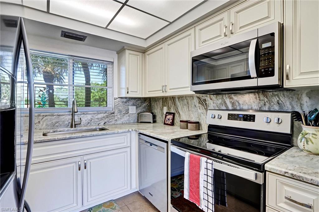 4240 Steamboat BEND 303