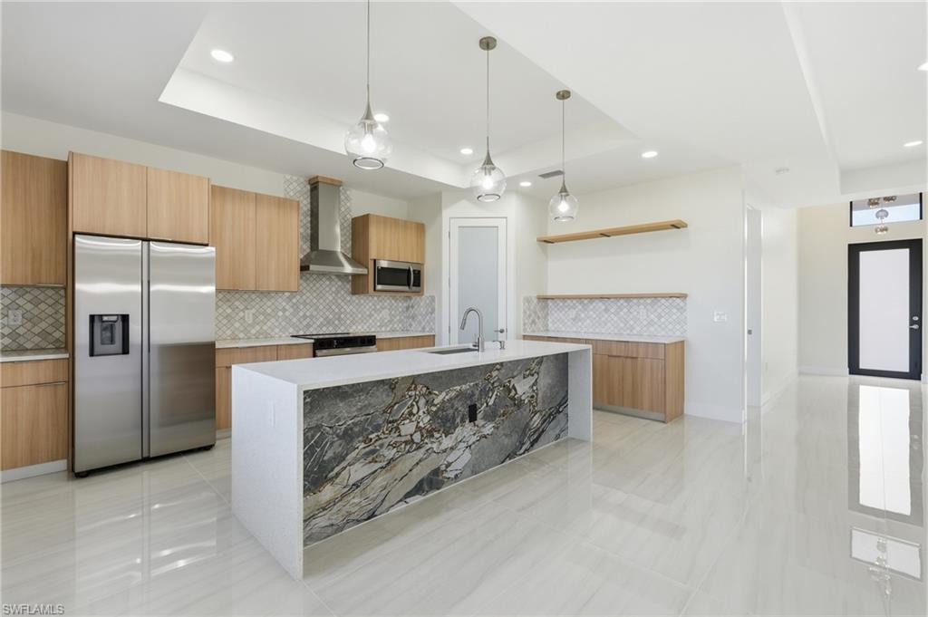 382 Pauline AVE photo 13
