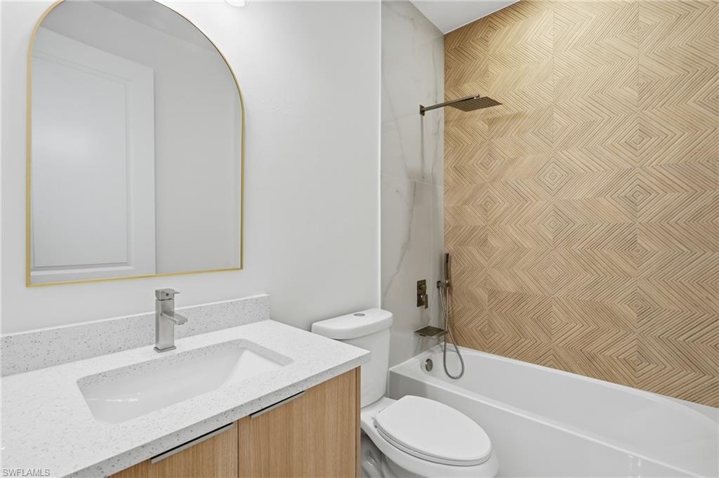 382 Pauline AVE photo 34
