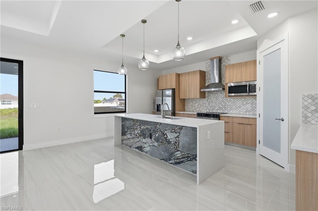 382 Pauline AVE photo 15
