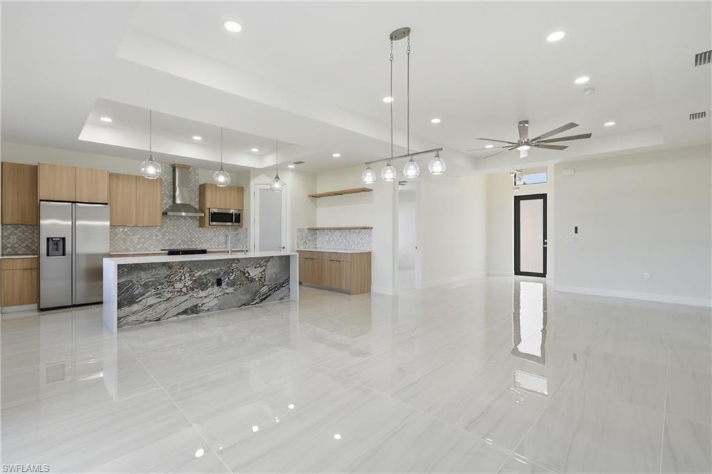 382 Pauline AVE photo 11