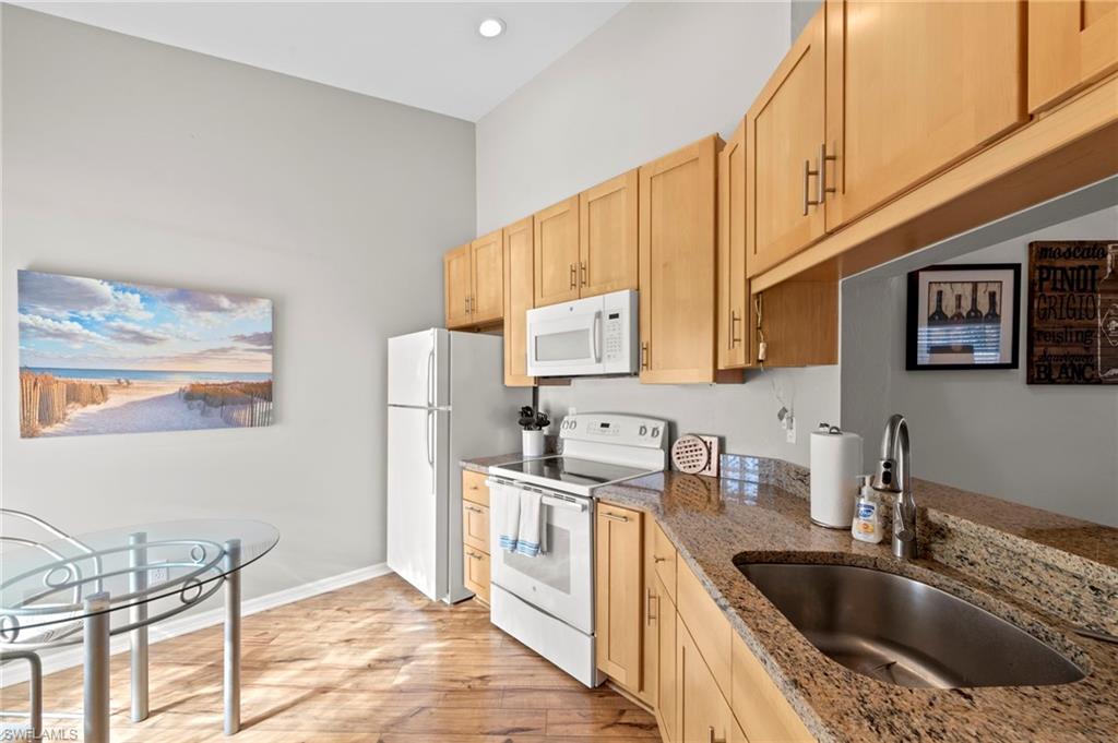 12061 Summergate CIR 204 photo 7