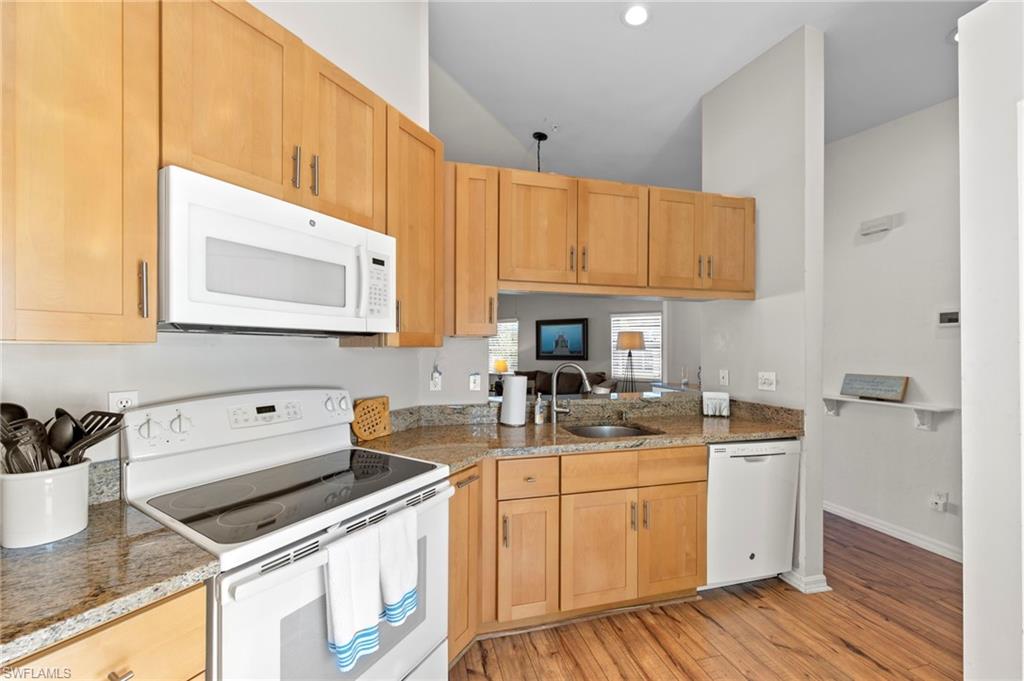 12061 Summergate CIR 204 photo 8