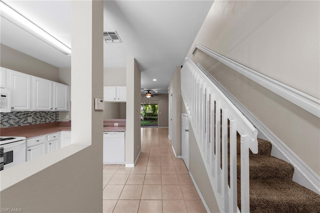 10032 Poppy Hill DR