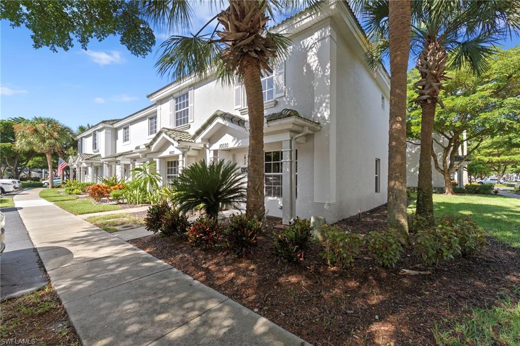 10032 Poppy Hill DR