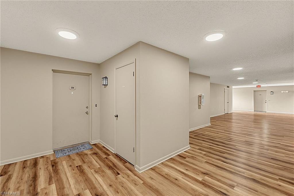 3150 Shorewood LN 206 photo 14