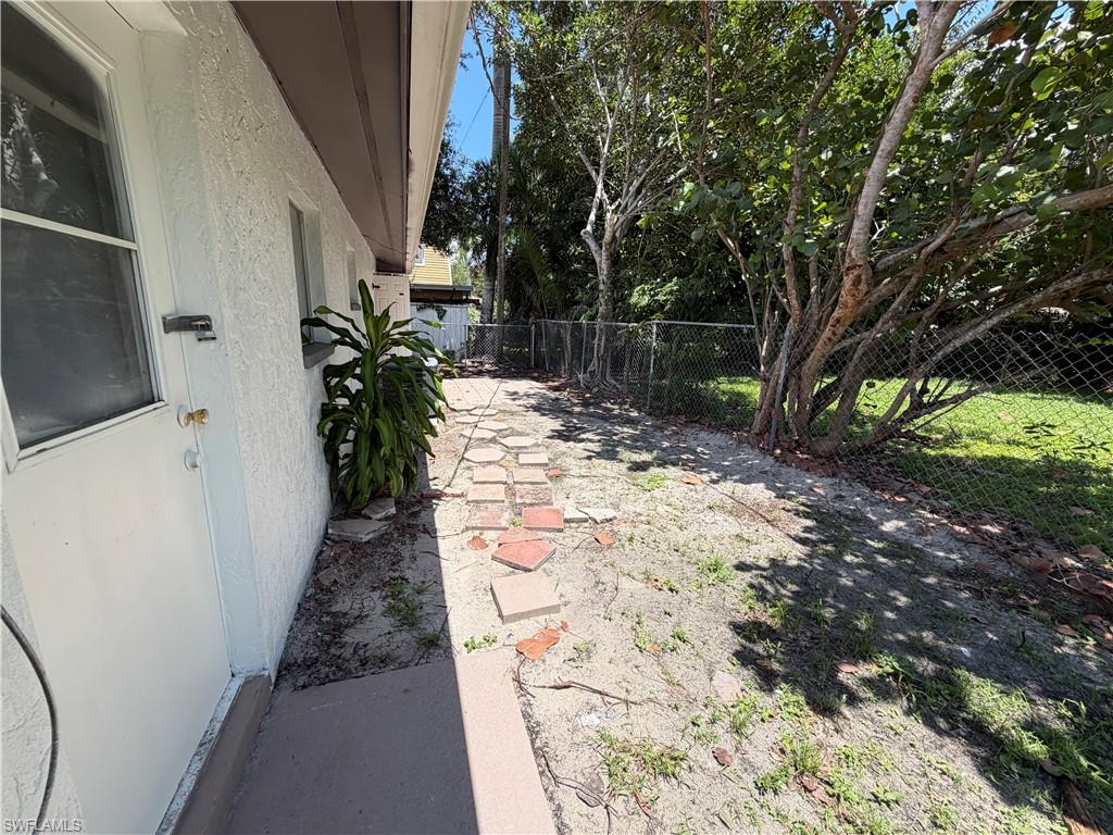 5829 Casablanca CT photo 9