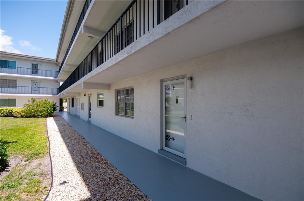 5 High Point CIR W 104