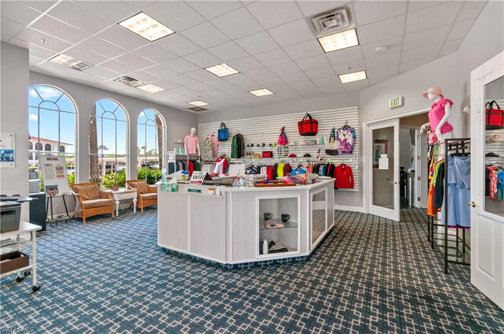 PRO SHOP