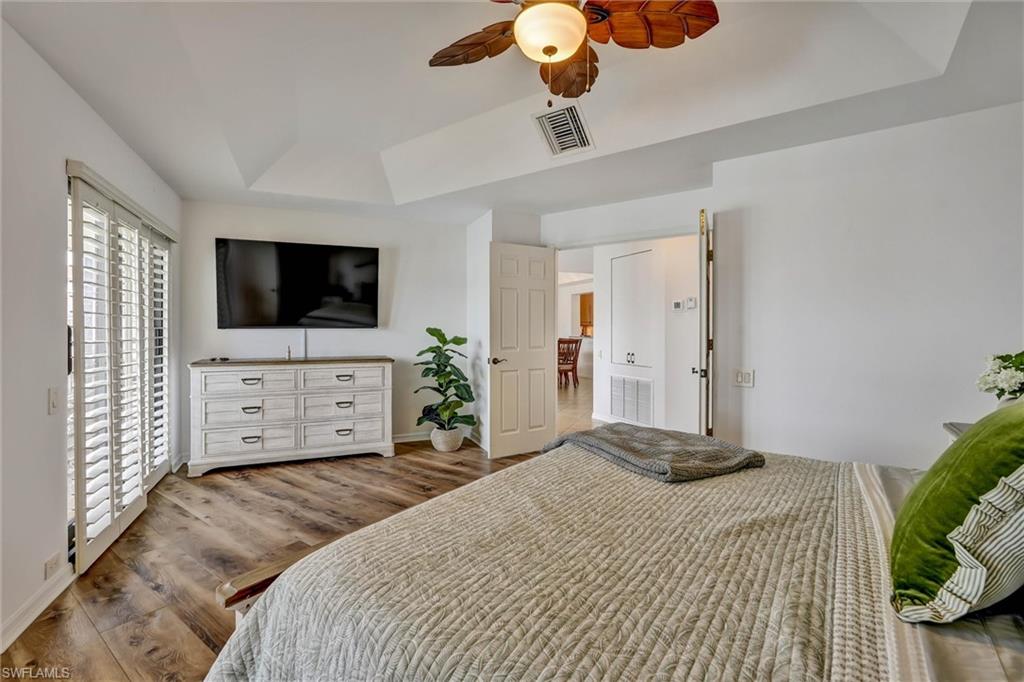334 La Peninsula BLVD 334 photo 29