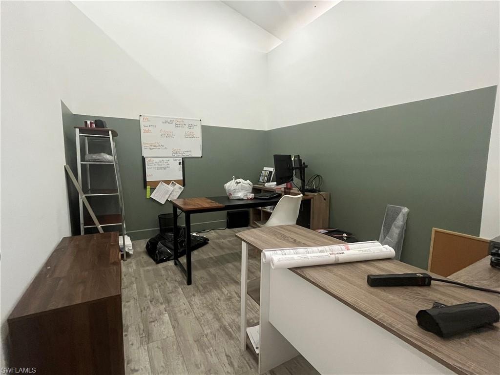 Office 1