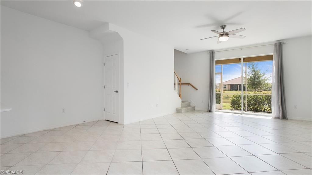2792 Blossom WAY photo 22