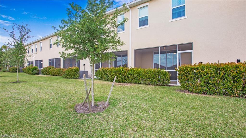 2792 Blossom WAY photo 9
