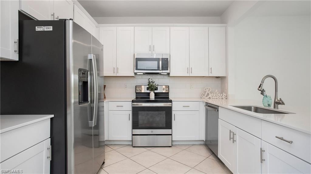 2792 Blossom WAY photo 24