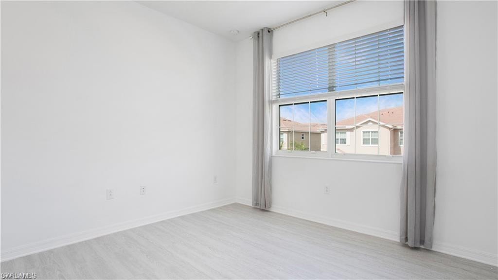 2792 Blossom WAY photo 18